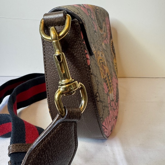 Gucci Padlock GG Sylvie Web Accent & Bengal Print 2-Ways Saddle Bag GG Supremex - Picture 4 of 13